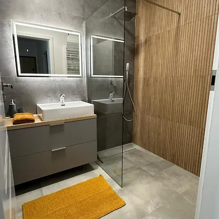 Apartament Nad Jeziorem Drweckim 公寓 奥斯特罗达